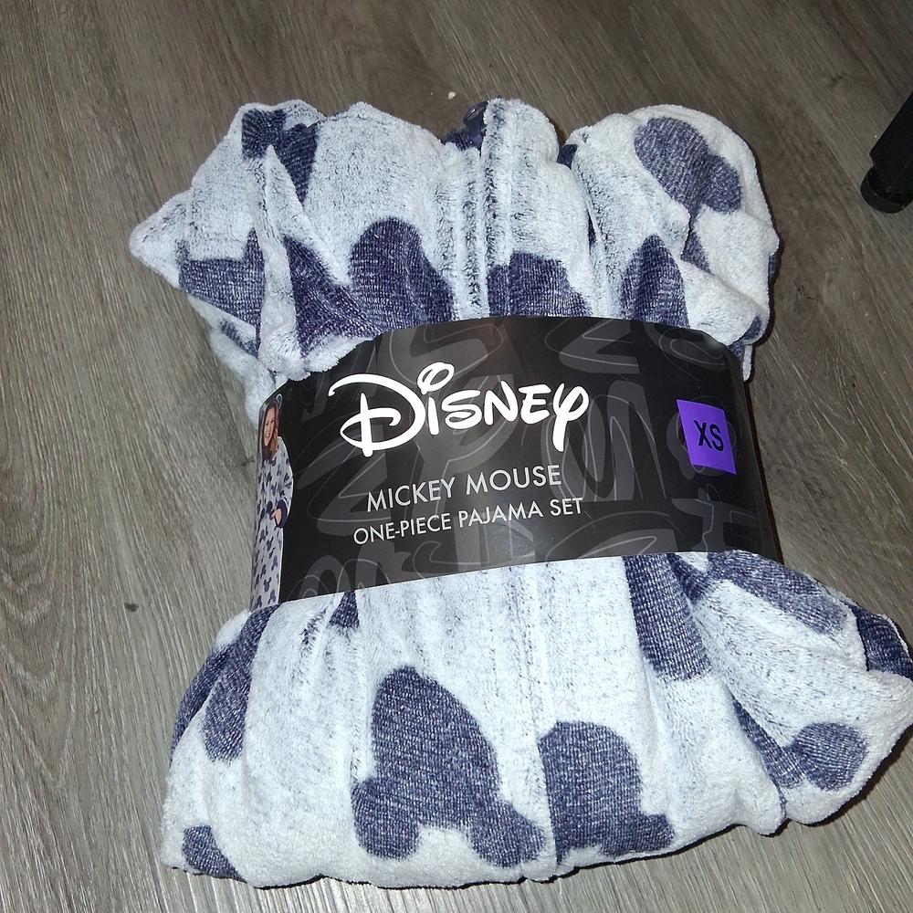 Disney Mickey Mouse Pajama Set